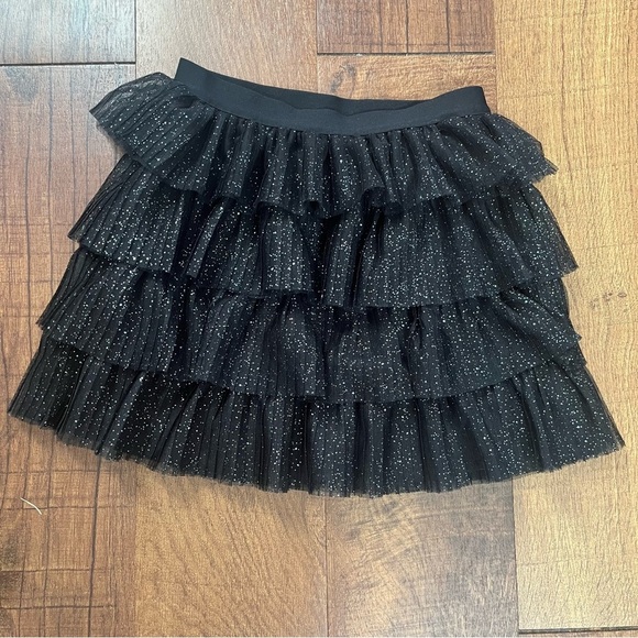 Nwt sparkly tiered skirt girls Sz small 6/6X black silver dot lined cat  & jack - Picture 1 of 6